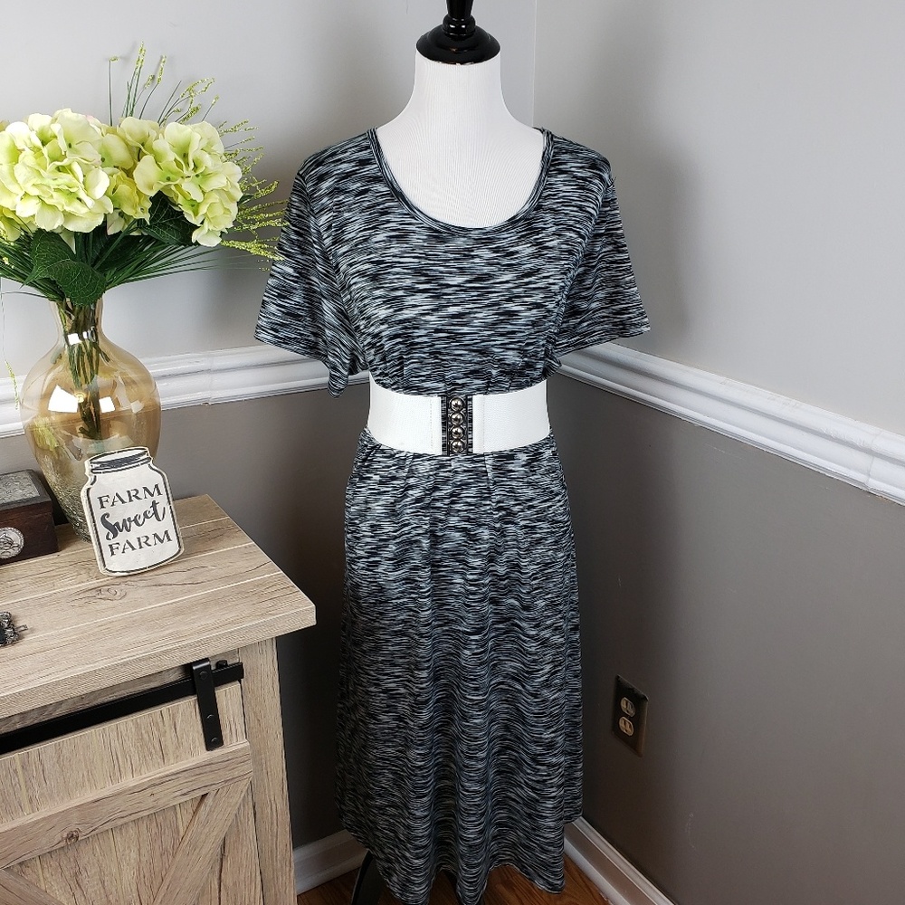 Lularoe 2XL Carly Black and White Microstripe